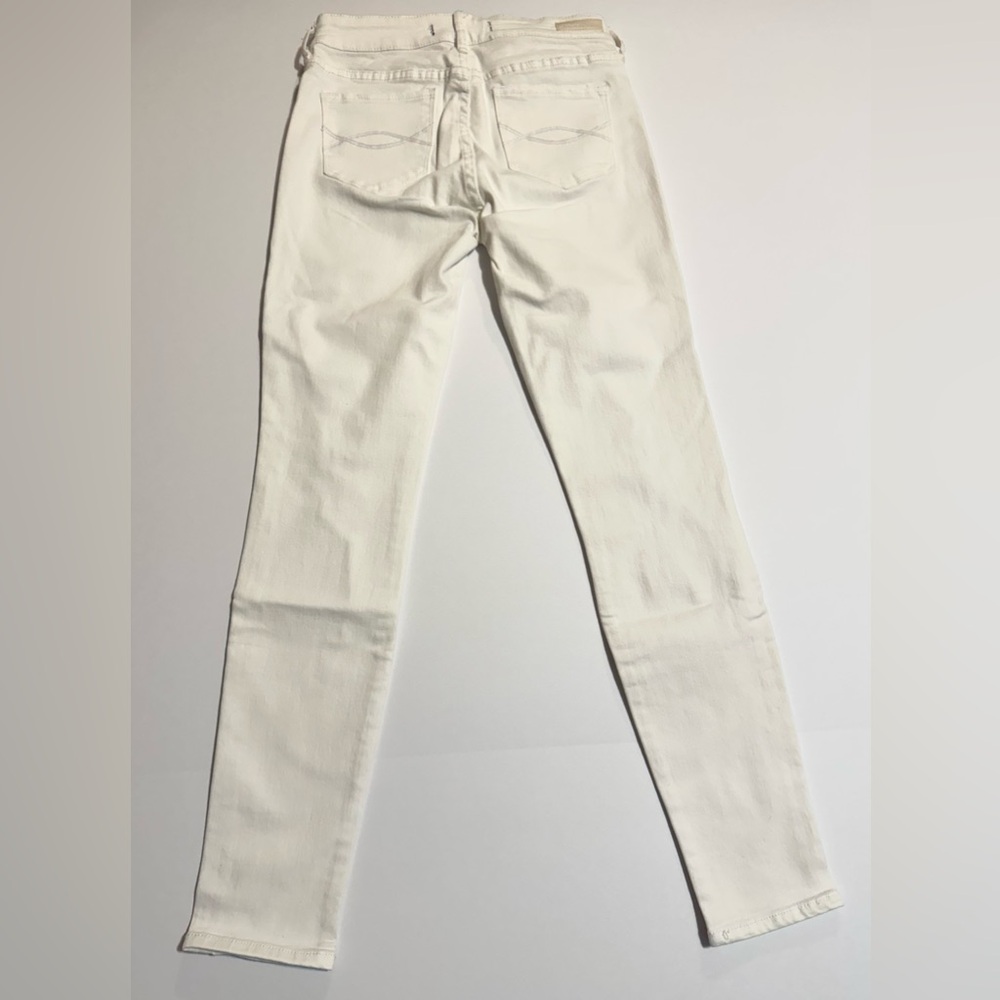 NWOT Abercrombie & Fitch women The Super Skinny Jean. Size 24/28R - Picture 2 of 4